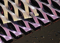 Ανωδική επεξεργασία επιφάνειας Σηκωμένο επεκταμένο φύλλο μετάλλου μήκος 4m x πλάτος 0,5m