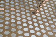 Πίνακας από τρυπένιο χάλυβα με κυκλική τρύπα για διακόσμηση