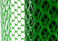 Εξαγωνικό πλαστικό πλέγμα τρυπών που πιάνει την πράσινη UV αντίσταση χρώματος για την καλλιέργεια πουλερικών